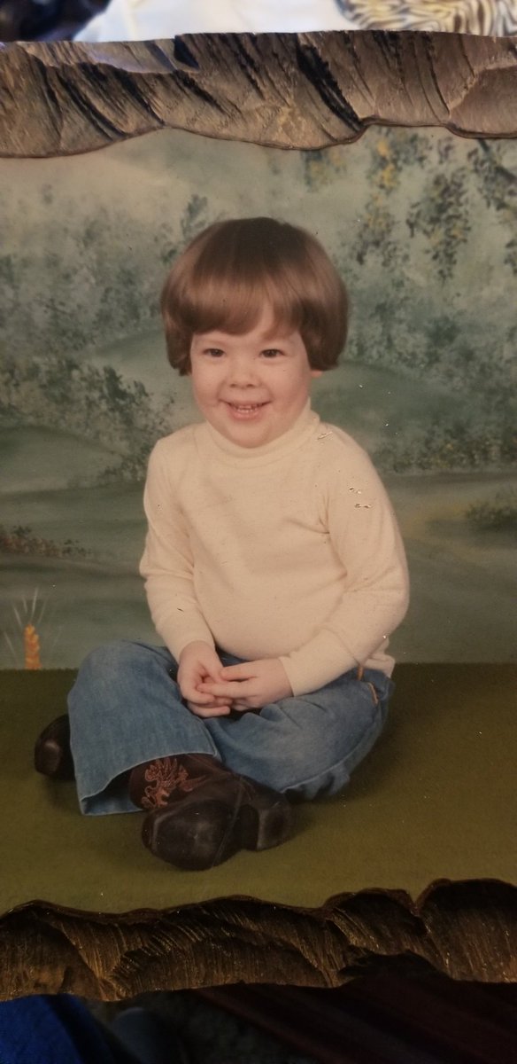 seansypants's tweet image. what an absolute specimen

#PeakedEarly