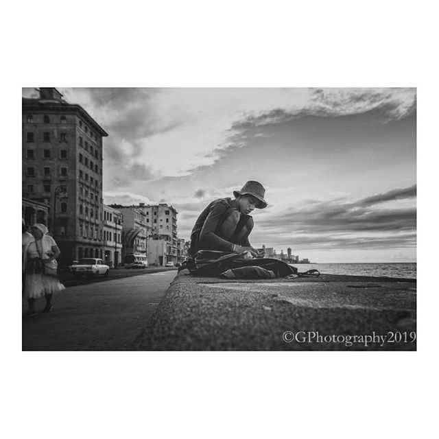 GPhotography_co's tweet photo. Fuerza Habana. Endurance is not just the ability to bear a hard thing, but to turn it into glory. .
.
.
.
.
#streetlife 
#cuba
#streetphotography 
#dreaminstreet
#blacknwhite 
#responsibletravel 
#dpsp_street ⠀
#streetblackandwhite ⠀
#street_oftheworld⠀
#hcsc_street ⠀
#i… https://t.co/XklHESeF6i