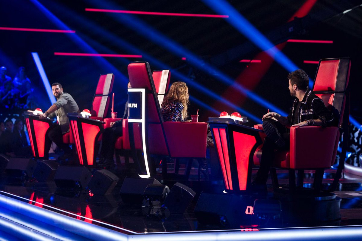 antena3int's tweet photo. .@antoniorozco se queda con la voz más joven y @PaulinaRubio con la más adulta en #LaVozAudiciones7 ► https://t.co/nlv9hL18nO Esta noche más, en #Antena3Int #LaVozaudiciones8 https://t.co/Cbjf6gRJd4