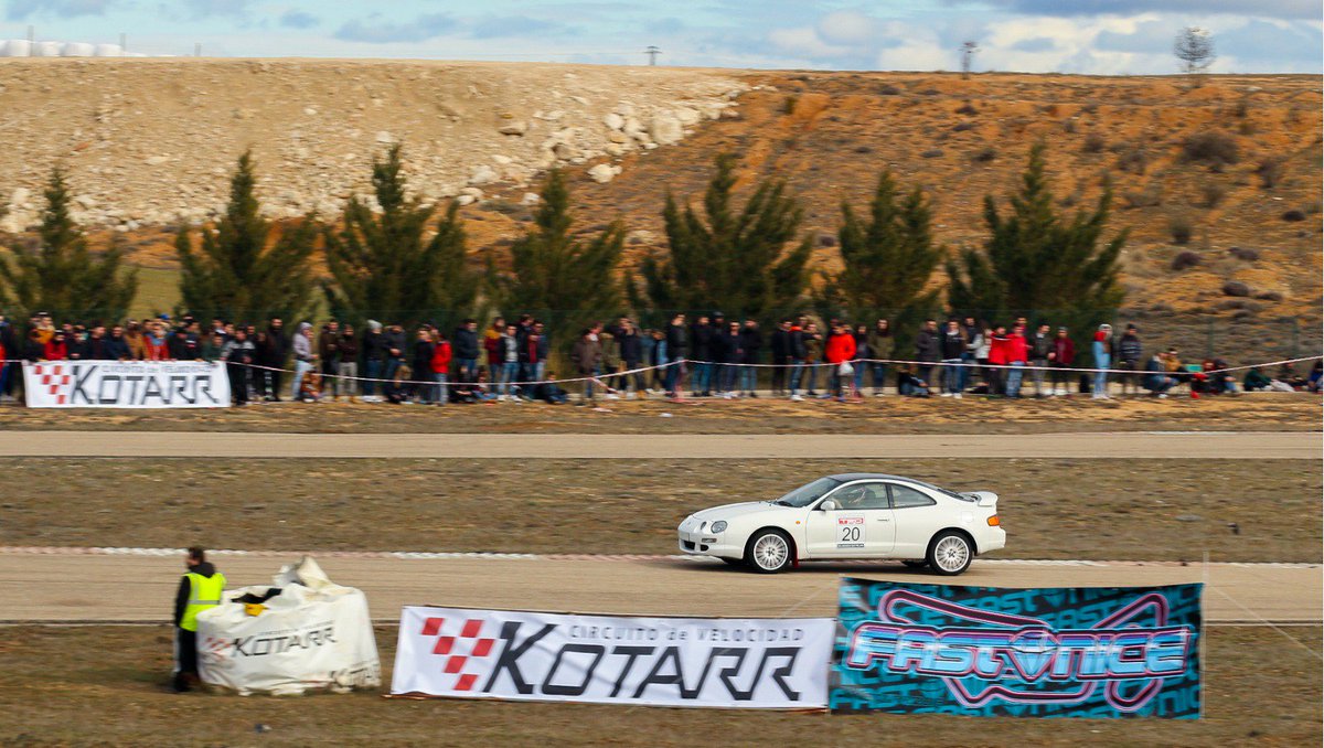 UNEXmotorsport's tweet photo. Este año volvemos como público a Concentración anual @Fastandnice 2019 en el @CircuitKotarr! Si nos veis, no dudéis en saludarnos!

#fsae #formulastudent #trackday #kotarr #fastandnice #pontutornillo https://t.co/GsZ8wQnc7W