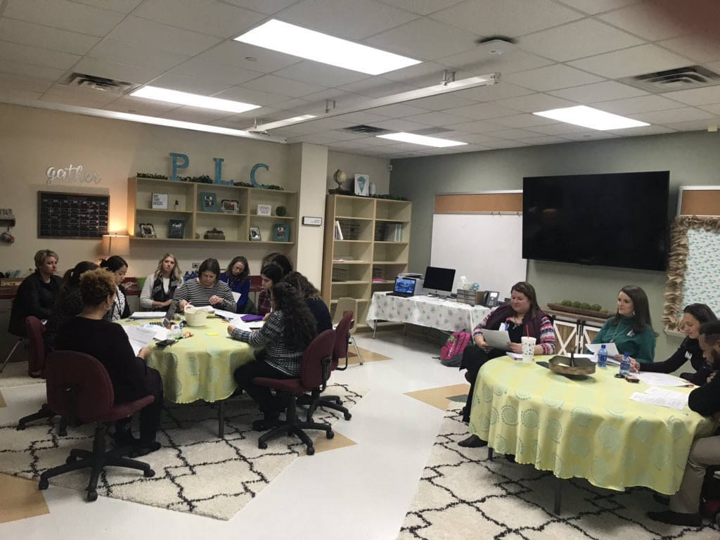 APA learning how to grow leaders from  <a href="/asarpy/">April Sarpy</a> #gallowaygreatness #mesquiteapa #believeinmesquite