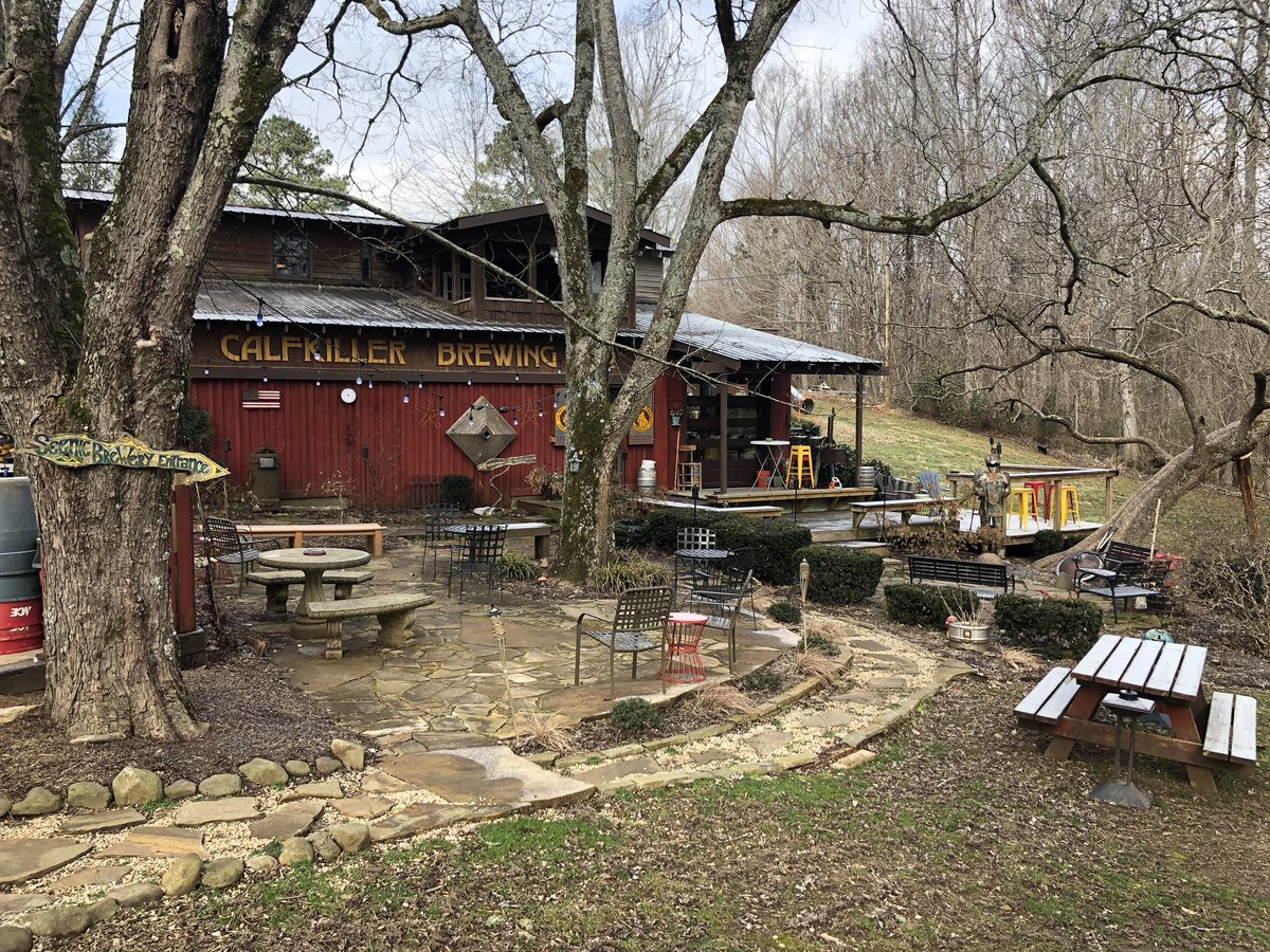 jessjcampbell's tweet photo. I had a fun &amp; snowy morning visiting with @CalfkillerBeer in Sparta, TN! Love working with rural agribusinesses that want to support local farmers. @TNAgriculture supports #localbusiness and #agribusinessdevelopment https://t.co/vXV8yWRCTe