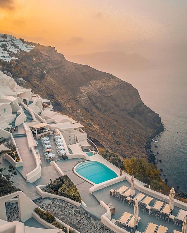SantoSecrets's tweet photo. Who said that a cliff view can be boring? 😉
#santorinisecrets #lovesantorini #instasantorini #santorini #thira #destinationsantorini #mystiquesantorini #volcanoview #cliff #calderacliffs #instamoment #skyporn #santorinihotels 
Thank you @jennysworldt… https://t.co/i2s4oIqleK https://t.co/dpNmli6wfF