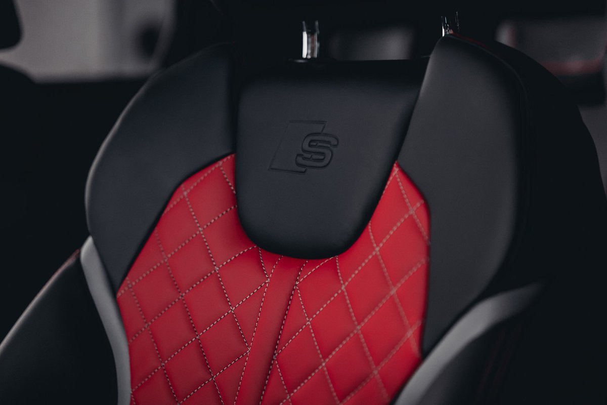 AskAutoRepair's tweet image. From the single frame grille to the extra secure sport seats and the control center in the cockpit, it's an all new sporty design through and through. The AudiQ2 looks amazing!!!

#ASKAutoRepair #AudiSQ2 #TheSpeedofLife