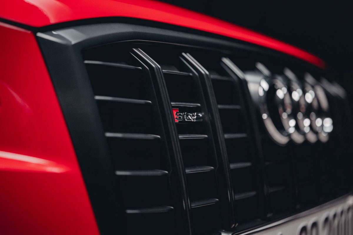 AskAutoRepair's tweet image. From the single frame grille to the extra secure sport seats and the control center in the cockpit, it's an all new sporty design through and through. The AudiQ2 looks amazing!!!

#ASKAutoRepair #AudiSQ2 #TheSpeedofLife