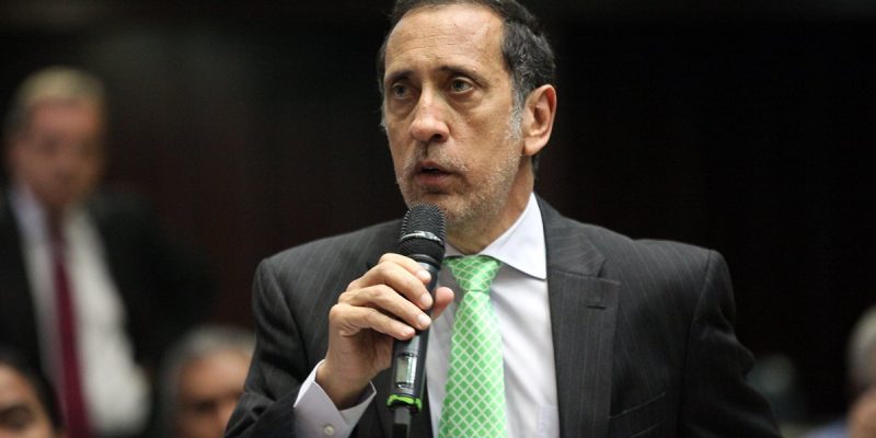 sumariuminfo's tweet image. Una tarjeta con efectivo en vez del Clap: El plan económico propuesto por Guerra  bit.ly/2BcAlNZ