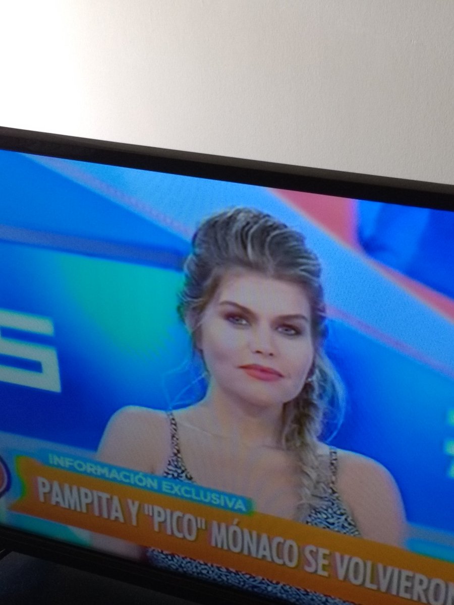 Volvió La niña Loli? <a href="/Intrusos/">#Intrusos 👀</a> <a href="/Intrusos/">#Intrusos 👀</a> <a href="/rialjorge/">JORGE RIAL</a> 😂😂😂😂