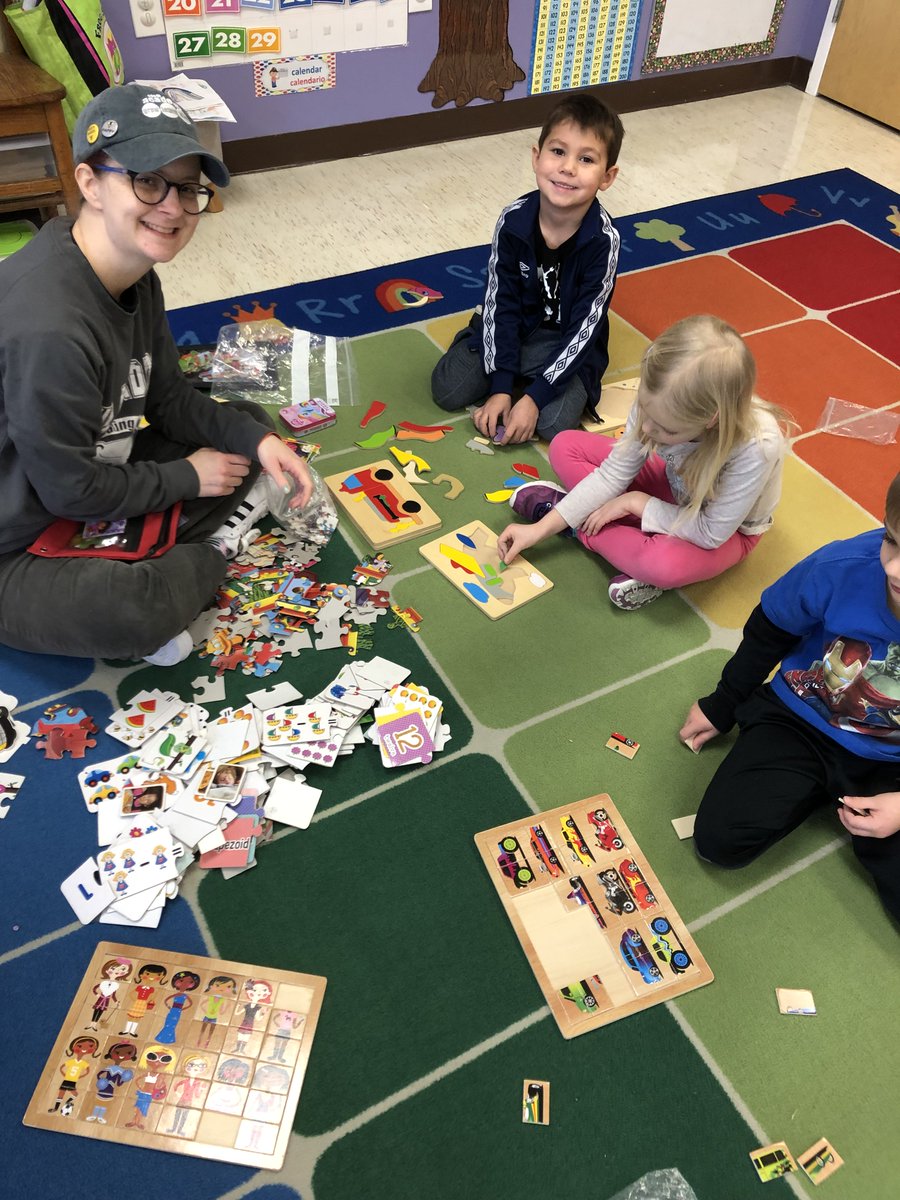 growlearnplay's tweet photo. Today is National Puzzle Day, and our friends at The Academy of Heritage Commons are having a great time working on their fine motor skills with all kinds of fun puzzles! https://t.co/TkH3q0sDHS