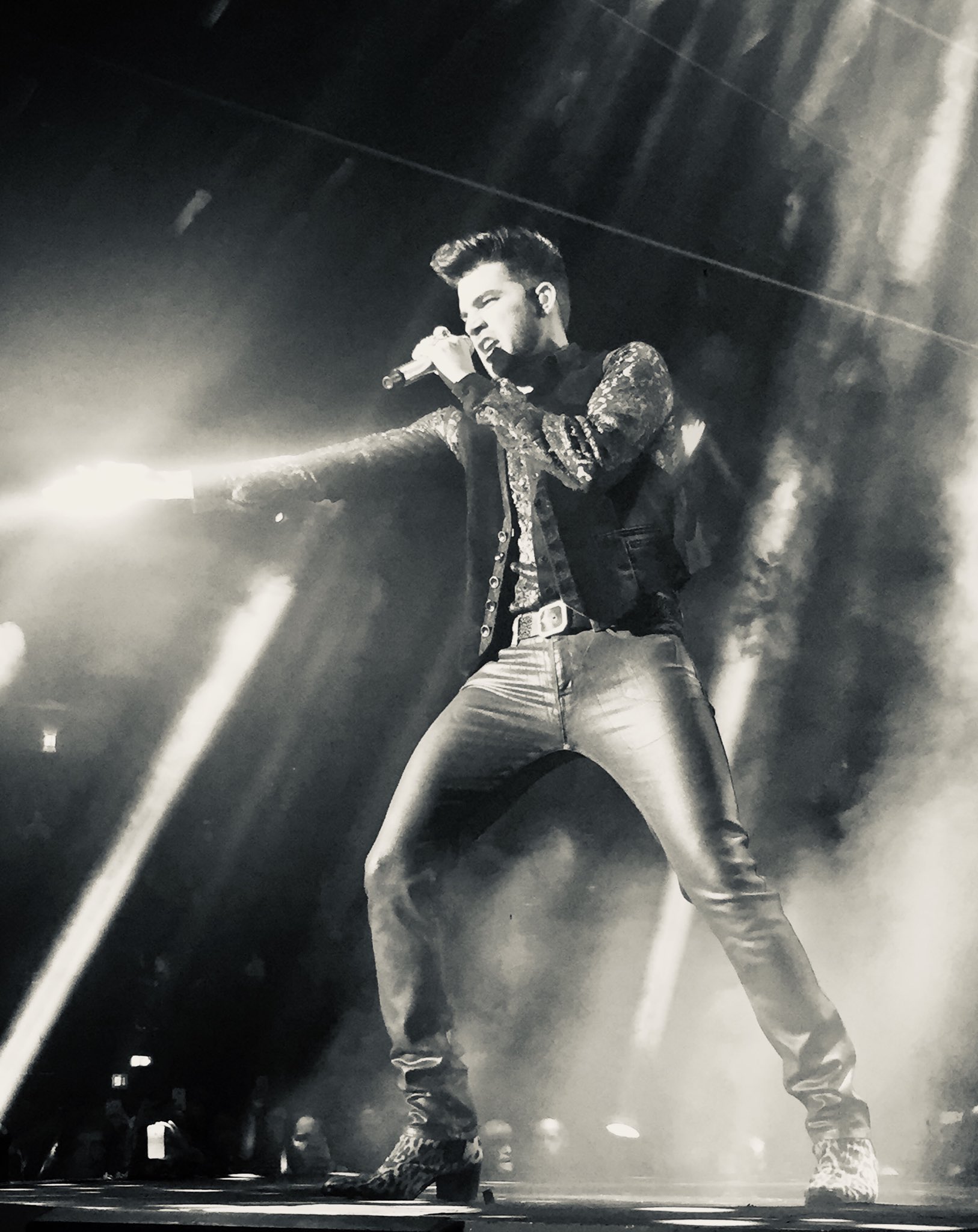 Happy birthday Adam lambert!
photo by ROY
QUEEN+Adam Lambert 2015 Denmark at Herning 