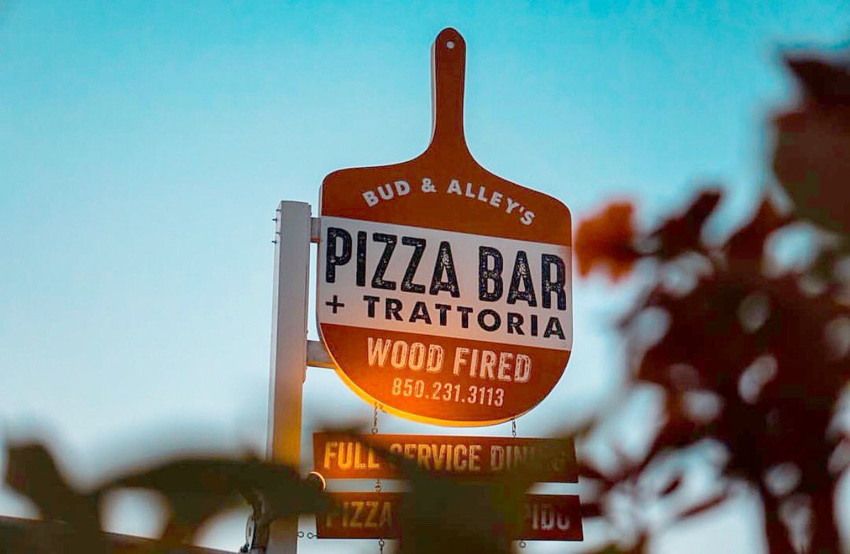 Dinner plans = 🍕🍝. Thanks for coming by, @james_childs_!