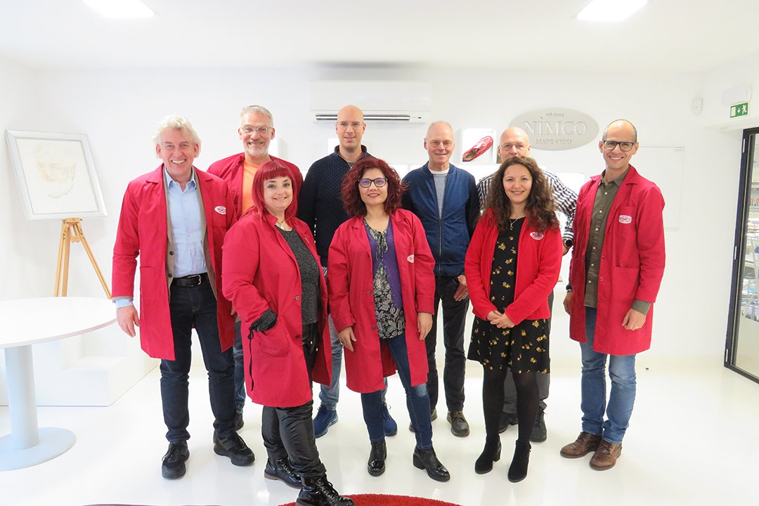 NimcoM4Y's tweet photo. Today we have with us Paul Buchrnhornen, Frans Buchrnhornen and Bart Buchrnhornen, from @Buchrnhornen. It is a great honour to have them over in our portuguese production unit. #Nimco #NimcoMade4You #NM4Y #OrthopaedicShoes #Shoemakers #Clients #NimcoFamily https://t.co/FzOjc9LLko