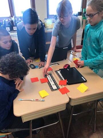 schalk_chad's tweet image. 5th grade ELA diving into #ChallengingLearning with Diamond 9, looking at different parts of an essay! Love this strategy to gain deeper understanding!  @MartinRenton @JamesNottinghm