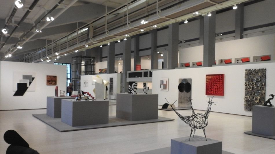 BeckyinPortugal's tweet photo. Another superb place to spend an afternoon is the @FCGulbenkian modern collection. Superb collation https://t.co/ThIhM6rf3j https://t.co/YLRaSYDVOW