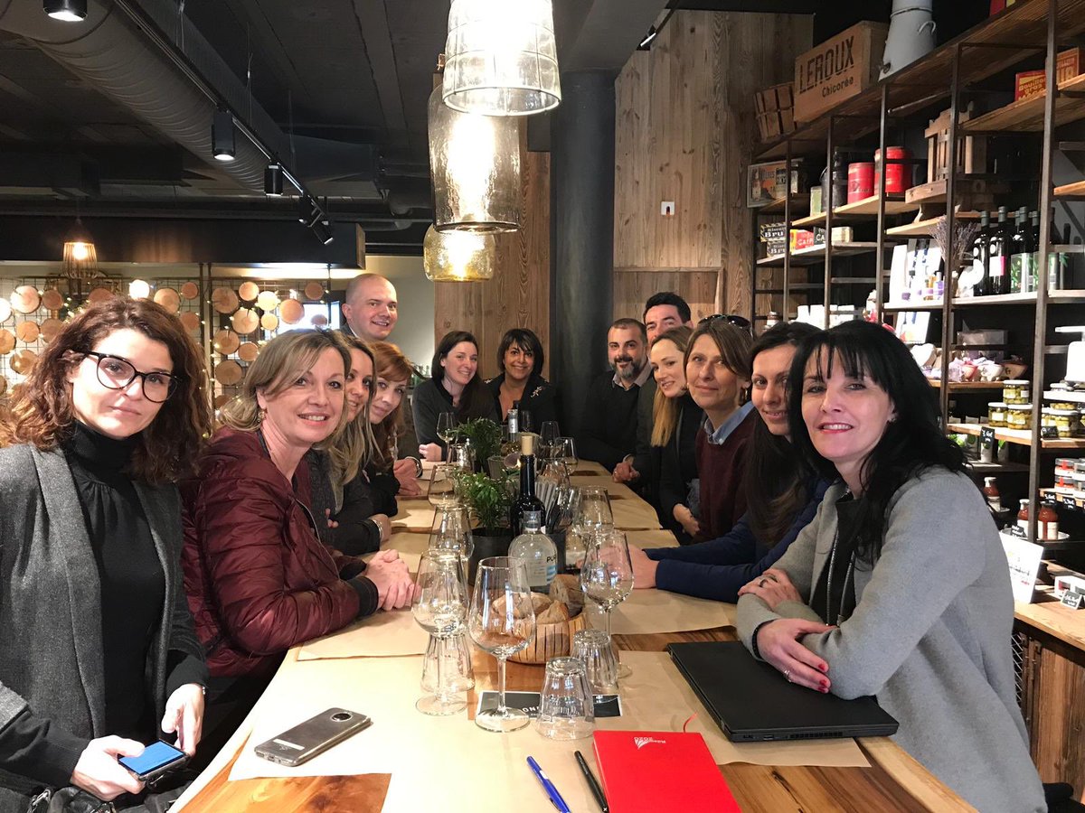 Réunion familly <a href="/AdeccoGroupFR/">The Adecco Group FR</a> Vaucluse <a href="/AdeccoFrance/">Adecco France</a> <a href="/OnsiteZcr/">ZCW ONSITE</a> <a href="/BadenochClarkFR/">Badenoch + Clark FR</a> @Spring_FR <a href="/AdeccoMedical/">Adecco Medical</a> @AdeccoTrainingF <a href="/Alex77chichou/">Alexandra Gauthier</a> <a href="/OceaneAdecco/">Océane MIALON</a> merci à Muriel BENOIT pour l’organisation.