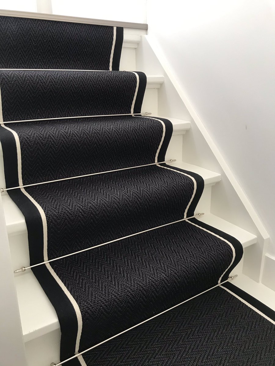 Kan het niet laten dit mooi kunstje te laten zien..... #traploper #sisal met band en bies. Met RvS roede pennen.