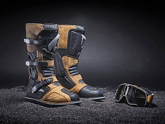 Forma terra. Мотоботы terra. Forma terra. Forma terra. Forma motorcycle boots.