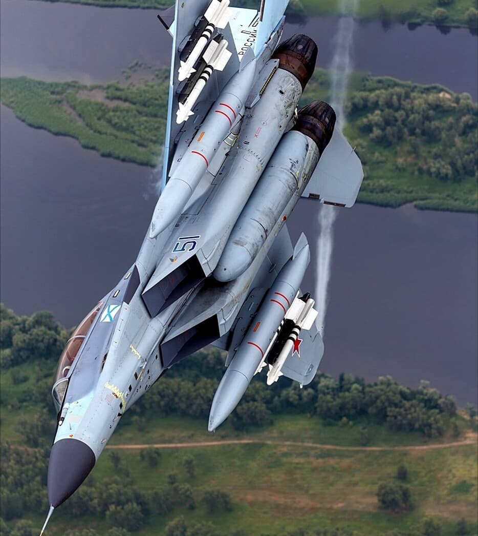 DyGP6M7WkAYNMwS.jpg:large