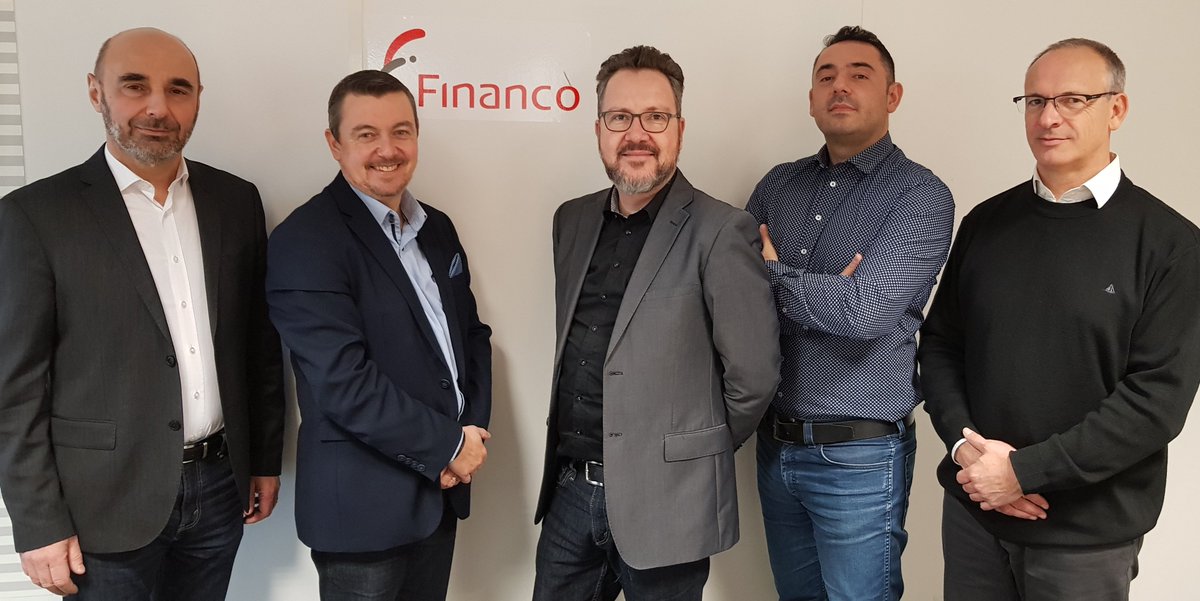 Eric_Saulle's tweet photo. 2019 : je vous présente la nouvelle équipe du Pôle Animation Apporteurs de Financo ! Welcome on board guys !
De g à d : Jean-Luc Pélegry, Jean-Yves Buchmann et à ma droite : Alexandre Paloyan et Jean-Marie Gontier ! @ApaloXIII @tonioleMiche @comfinanco @aurelie_moal @Erikbout1 https://t.co/VusD5D2jWR