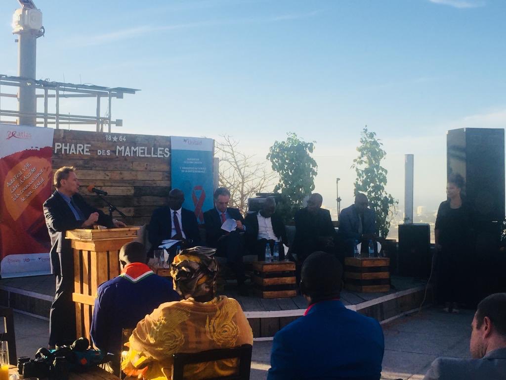 NGOSolthis's tweet photo. #ProjetATLAS #lancement #unitaid « L’#autotest de dépistage du #VIH est une Innovation technologique et societale. C’est un outil pour avoir accès aux traitements et à la prévention » @dunetonphilipp1 https://t.co/FjSd0R9jdU