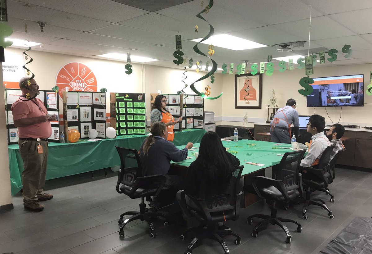 kim_ramirez29's tweet image. SAW DAY 2 underway!! Elizabeth (SSS) assisting Christine and Abe with getting the knowledge to the floor. Awesome job TEAM 684 @likevike @lupeadiaz @OrmondLsormond @Haydnchilcott #PacCentralSAW