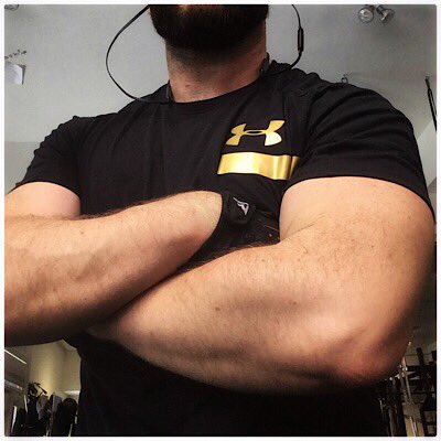 RussellistheMan's tweet photo. #staygold 💪🏼👑 #russellisteman https://t.co/6rKYOTaqDh