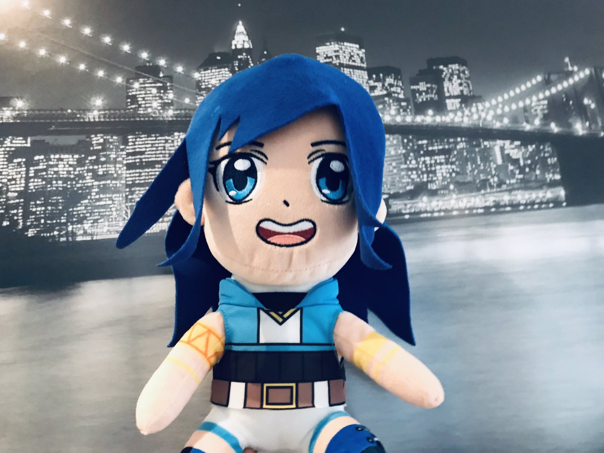 @ItsFunneh. 