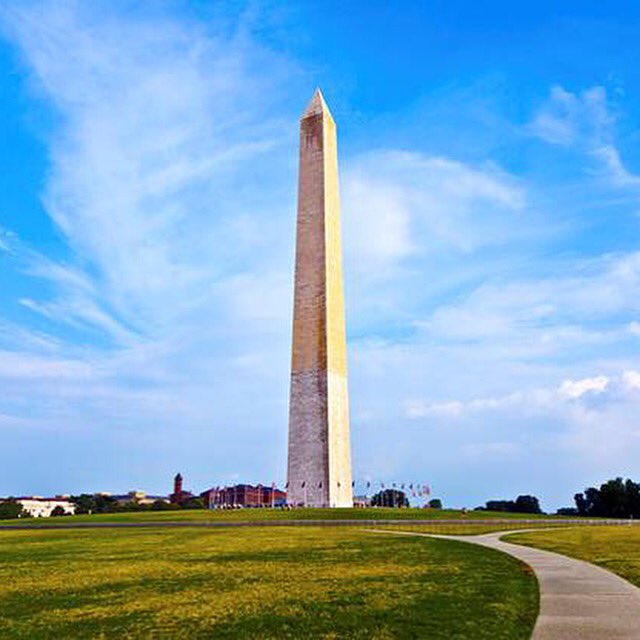 dtsworldwide's tweet photo. FUN FACT: The Washington Monument is (accidentally) two different colors...oops 😬#dcfacts #wemakeithappen #dtsworldwide https://t.co/HnthqtePbb