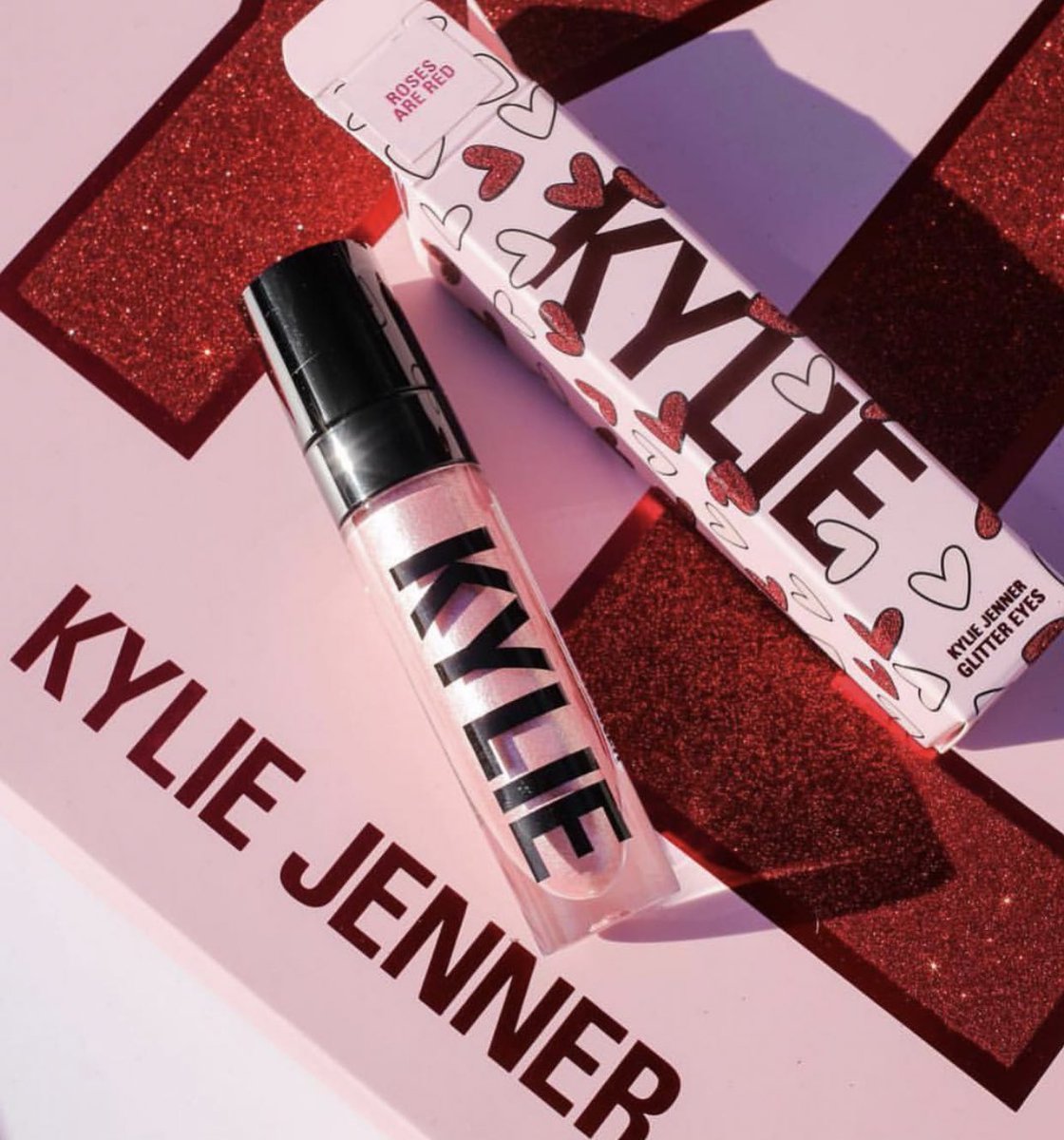 Trendmood's tweet photo. UPDATE 🚨 Prices 💄💗❤️NEW!  #Valentines #Collection 🙌🏼😍 by  @kyliecosmetic 😻👙💕 includes:
1. Pressed Powder #EyeshadowPalette $45
2. Glitter Eyes in Roses are Red $20
3. 3 #LipSets each includes Matte Liquid Lipstick , Lip Liner and High Gloss $42 Each https://t.co/r55AZwiXGp