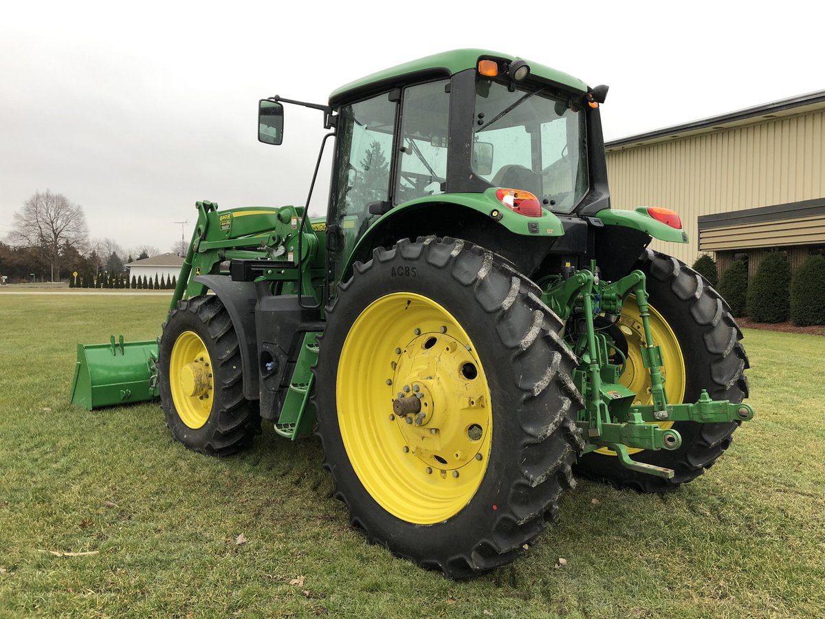 JD_TylerHatton's tweet photo. Just in.... 2015 @JohnDeere 6145M w/ 640R loader. Auto track ready, creeper, NEW 480/80R42 tires... only 850 hours. $152,000 #ontag #gooddeal #autotrack #loader https://t.co/gnjJIF49Us