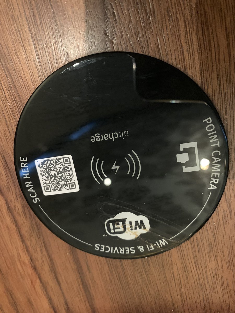 bidoric's tweet photo. Really cool from @British_Airways to keep up with Tech and help us not to have to deal with cables while travelling. Thank You https://t.co/mCUlkEhZIV