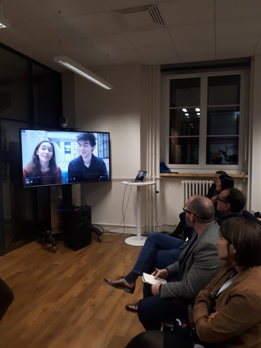 VillageCASRA's tweet photo. Les #pitchs défilent au @VillageCASRA pour le concours de l'OIC en partenariat avec @FTAlps ! #startup #contest https://t.co/n4HtvYdWoF