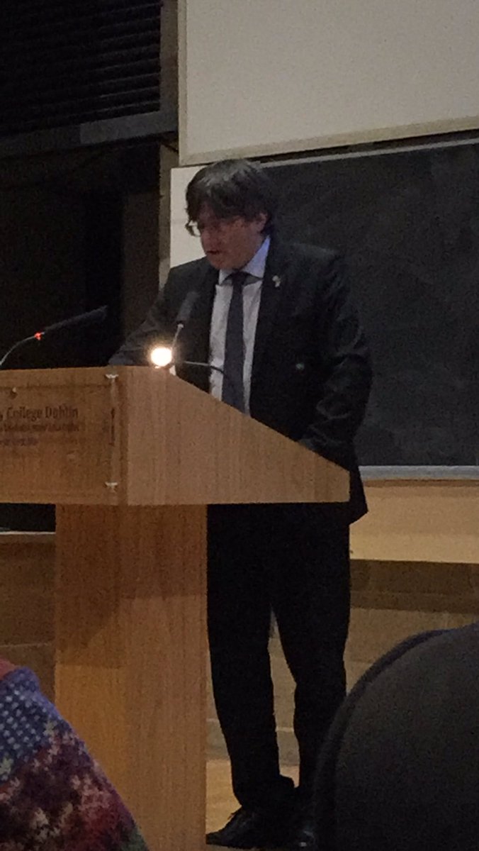 lilianmateu's tweet photo. At @TRiSSTCD & School of Social Sciences & Philosophy Independence, Nationalism & Democracy event with 130 President de la Generalitat, Carles Puigdemont @KRLS, Trinity Economist @MarvinSuesse & Political Scientists Michelle D’Arcy & Emanuel Coman #TalkIndependence https://t.co/sHm26LYXFE