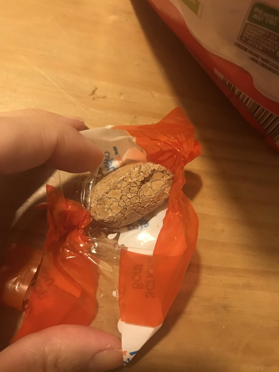 loudou2's tweet photo. Dites @ULesCommercants on en parle des schoko-bons achetés le 26/01/19 et qui sont périmés depuis 09/2018! A chaque fois je vois des articles périmés en rayon (u express Lyon 3 Rue Vendôme) j avoue je n ai pas regardé la date sur les kinder je ne pensais pas que c était possible! https://t.co/bDGGRwgzKK