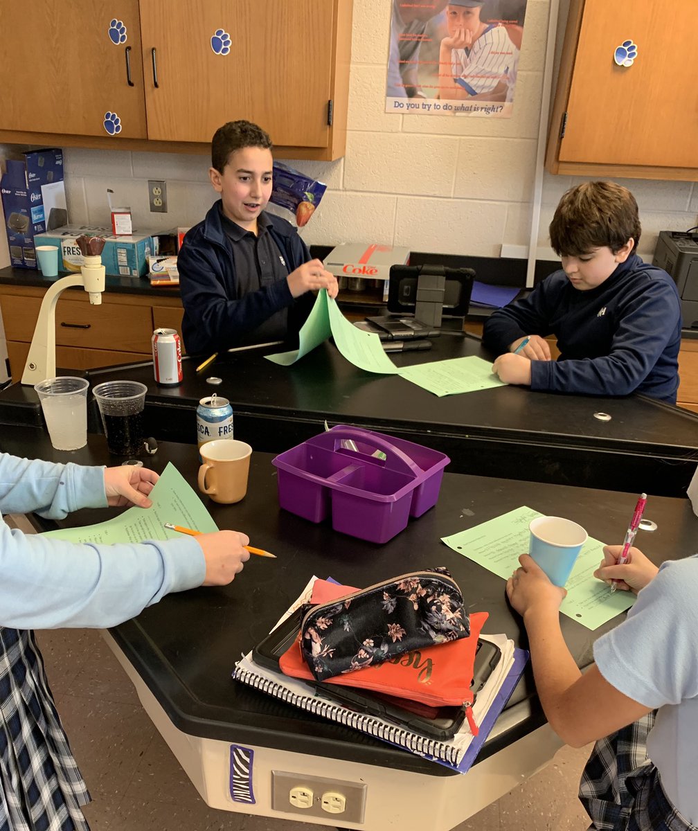 FRAmsDavis's tweet photo. Exploring mixtures vs. solutions and chemical vs. physical change in 5th grade science today @FRApanthers https://t.co/mdOX4RPdb3