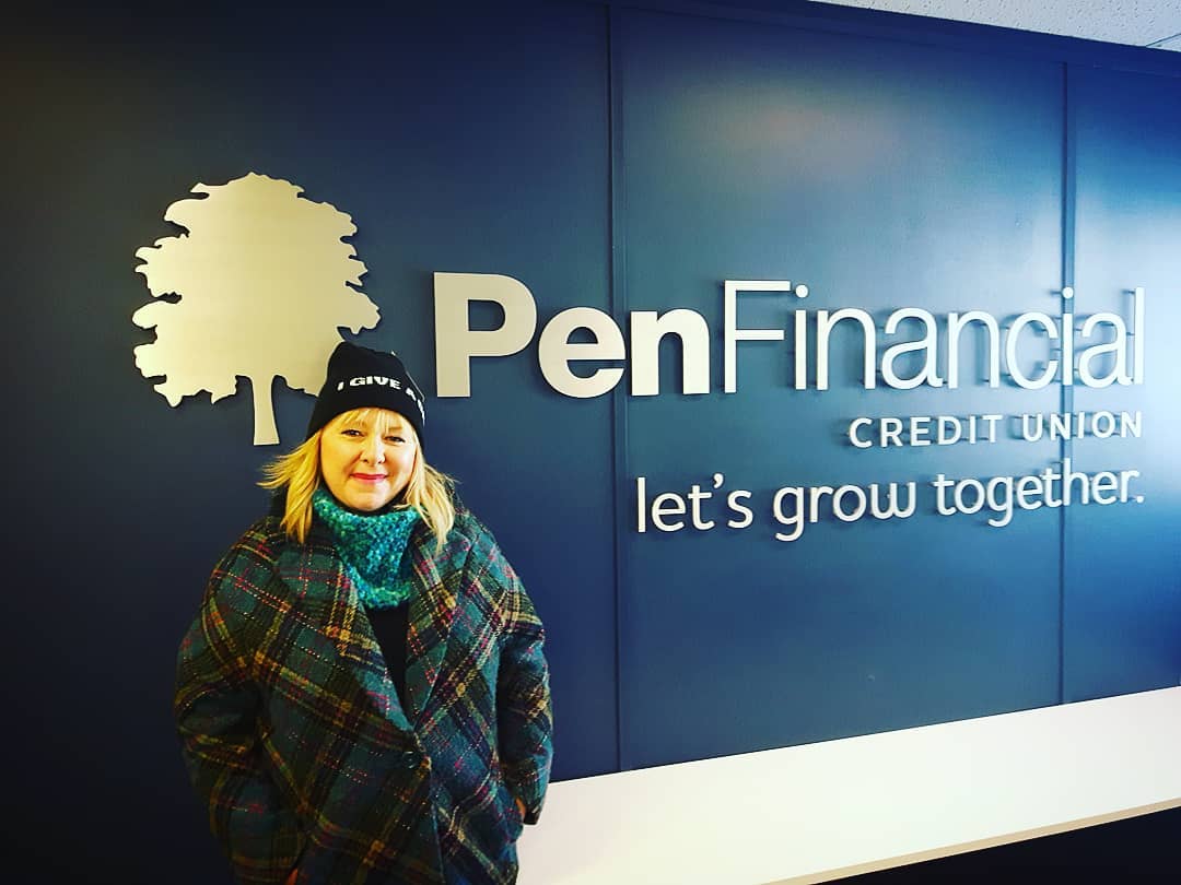 Our friends at <a href="/PenFinancial/">PenFinancial CU</a> and the wonderful <a href="/JodyVizza/">Jody Vizza</a> certainly do #GiveADamn !Thanks for your support of Toque Tuesday and our Pop Up Toque Shop on the 5th of February! We're grateful 💚 #CommunitySupport #ThankYou #TheHopeCentre #Welland