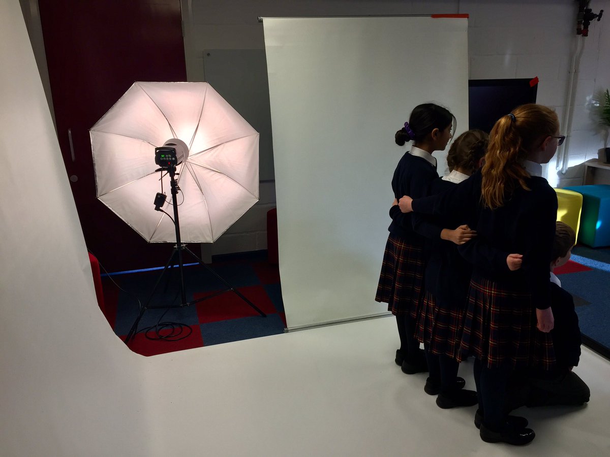 CSPA_Head's tweet image. Great to have Richard from  @HTempestPhoto in school today for our class photos #photography #groupshots #schoolphotos #KS2