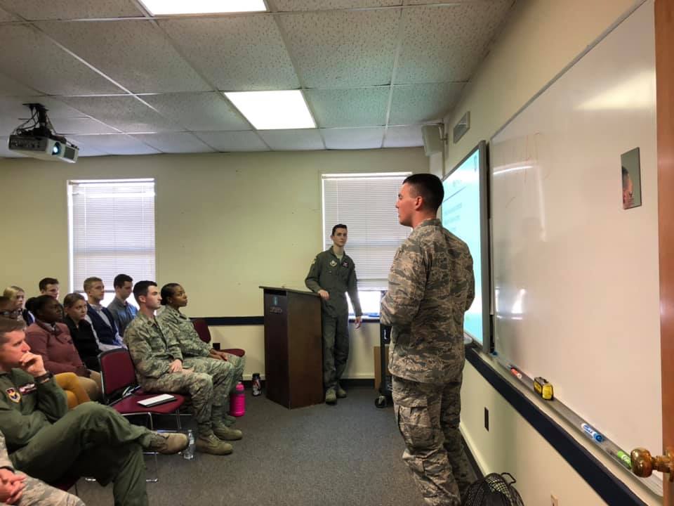 Det775Gamecocks's tweet photo. Smiles and camaraderie at last week's Leadership Laboratory! https://t.co/RtOOXwExP6