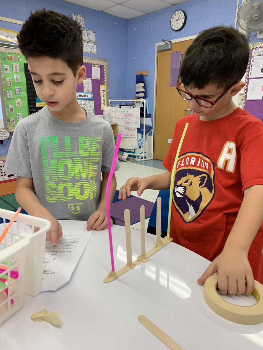 DrYannucci's tweet photo. Building. Measuring. Staying within task constraints. @MrsSciaraPOB @POB_ELEM_STEAM #obelem https://t.co/kBgTUnolRz