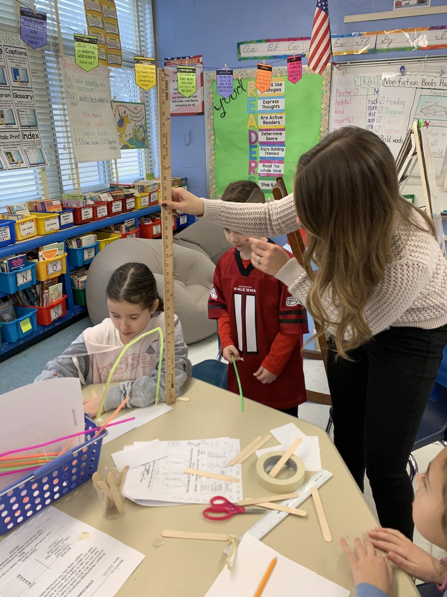 DrYannucci's tweet photo. Building. Measuring. Staying within task constraints. @MrsSciaraPOB @POB_ELEM_STEAM #obelem https://t.co/kBgTUnolRz