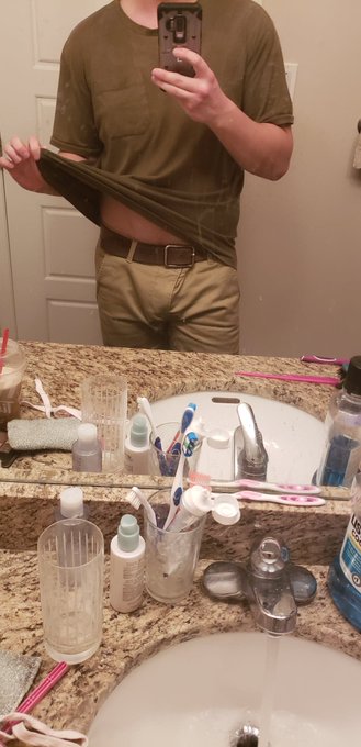sorry for the inactivity, im back! #gay #gayteen #gayboy #cock #dick #dickprint #porn #gayporn https://t