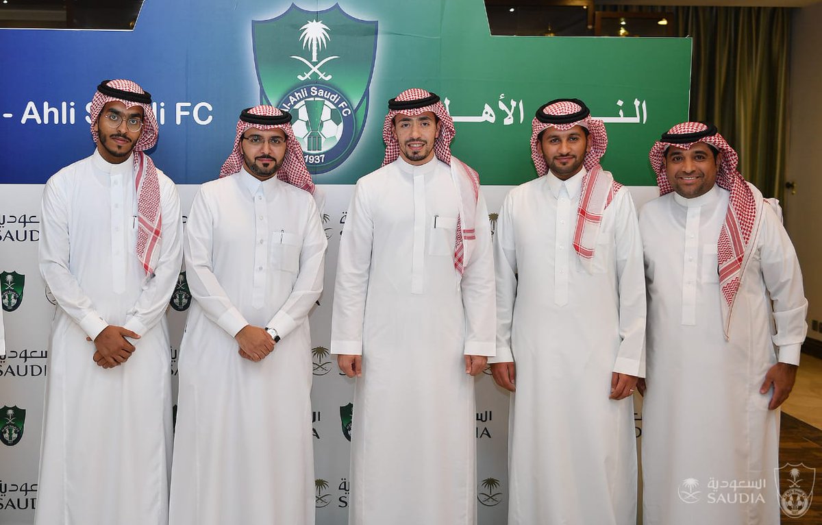 ALAHLI_FC's tweet photo. #الأهلي وسكب يوقعان عقد " تطبيق الأهلي" https://t.co/4Cbn7Jiiwo