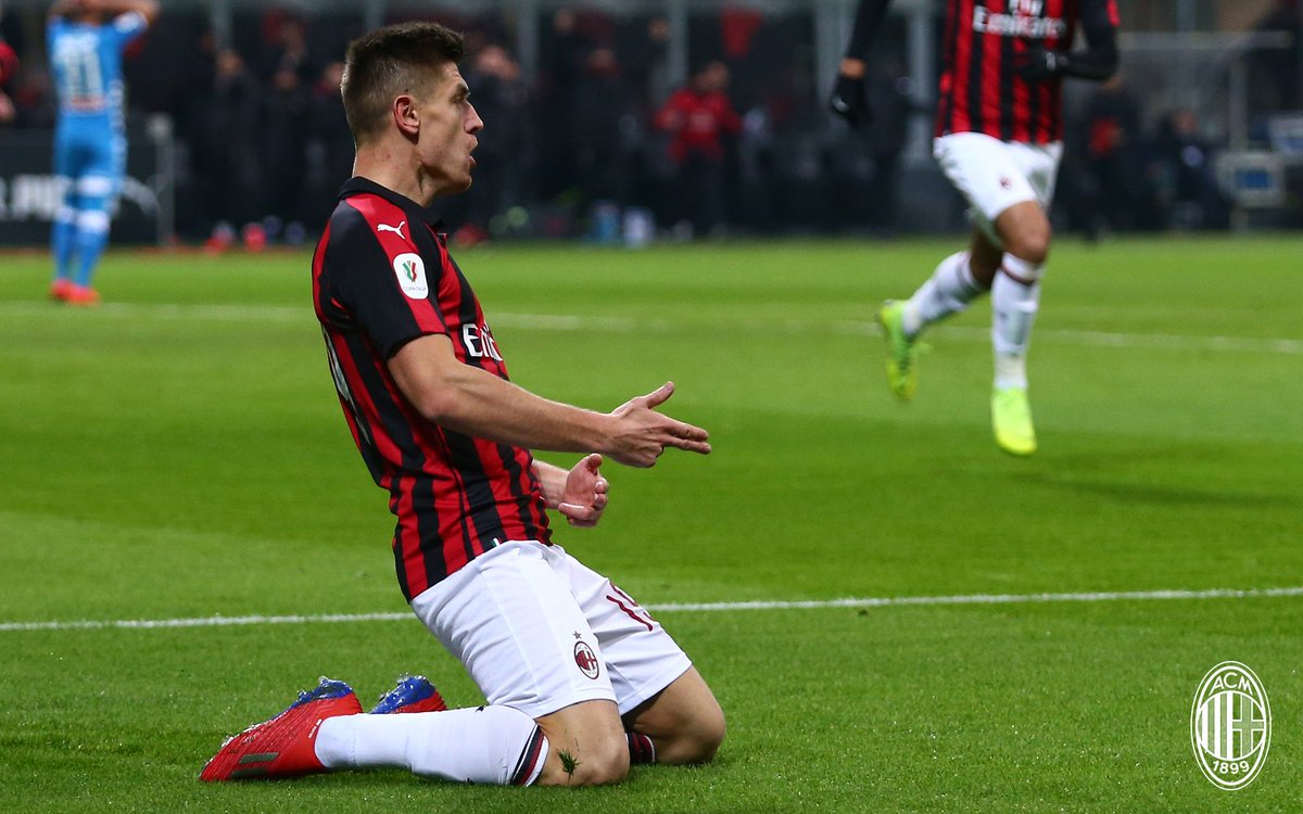 Ga wandelen lucht scheuren Aanwinst Piatek schiet AC Milan naar laatste vier in Italiaanse beker