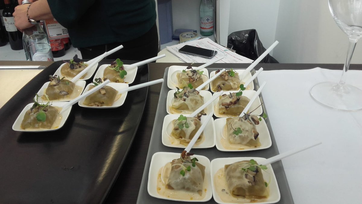 5 Gustos tweet media