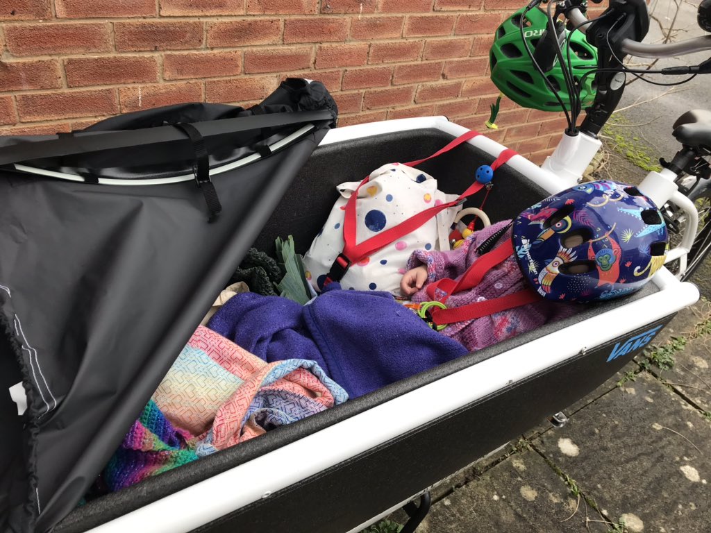 @colvilleandersn My battery ran out half way home the other day with a full shop and luckily just my small child on board else I would have had to walk up the hills. Ebikes are awesome and perfect for so many people.
