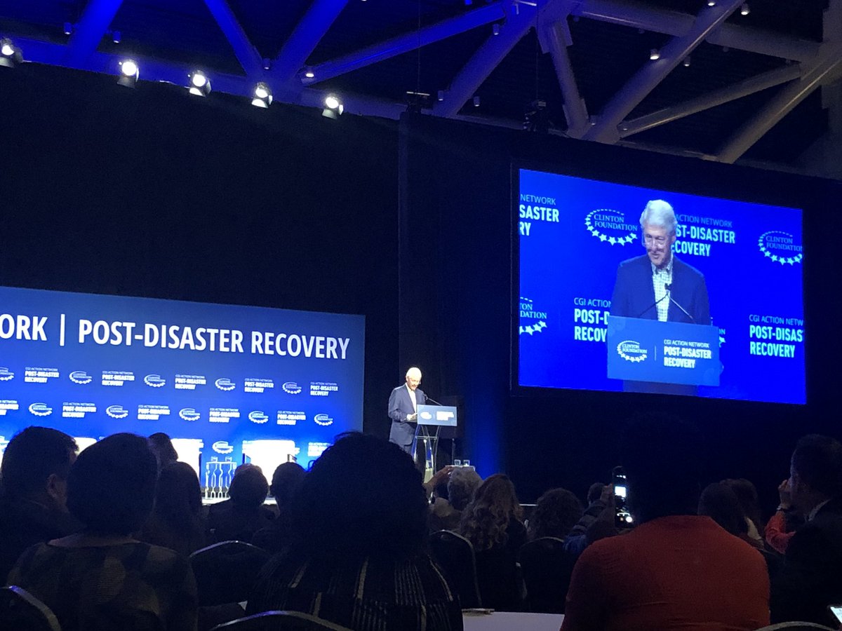 The <a href="/ClintonGlobal/">Clinton Global Initiative</a> post-disaster recovery event in #puertorico has begun with President Bill Clinton