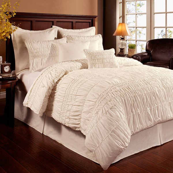 Touch_of_Class's tweet photo. Shop New Markdowns and save up to 70%! We just reduced 190 items including bedding, curtains, and wall art - you are sure to find a great deal! #TouchofClass #homedecor #newmarkdowns
Shop now: https://t.co/iHWIlJYbut https://t.co/2mVrSUDlsH