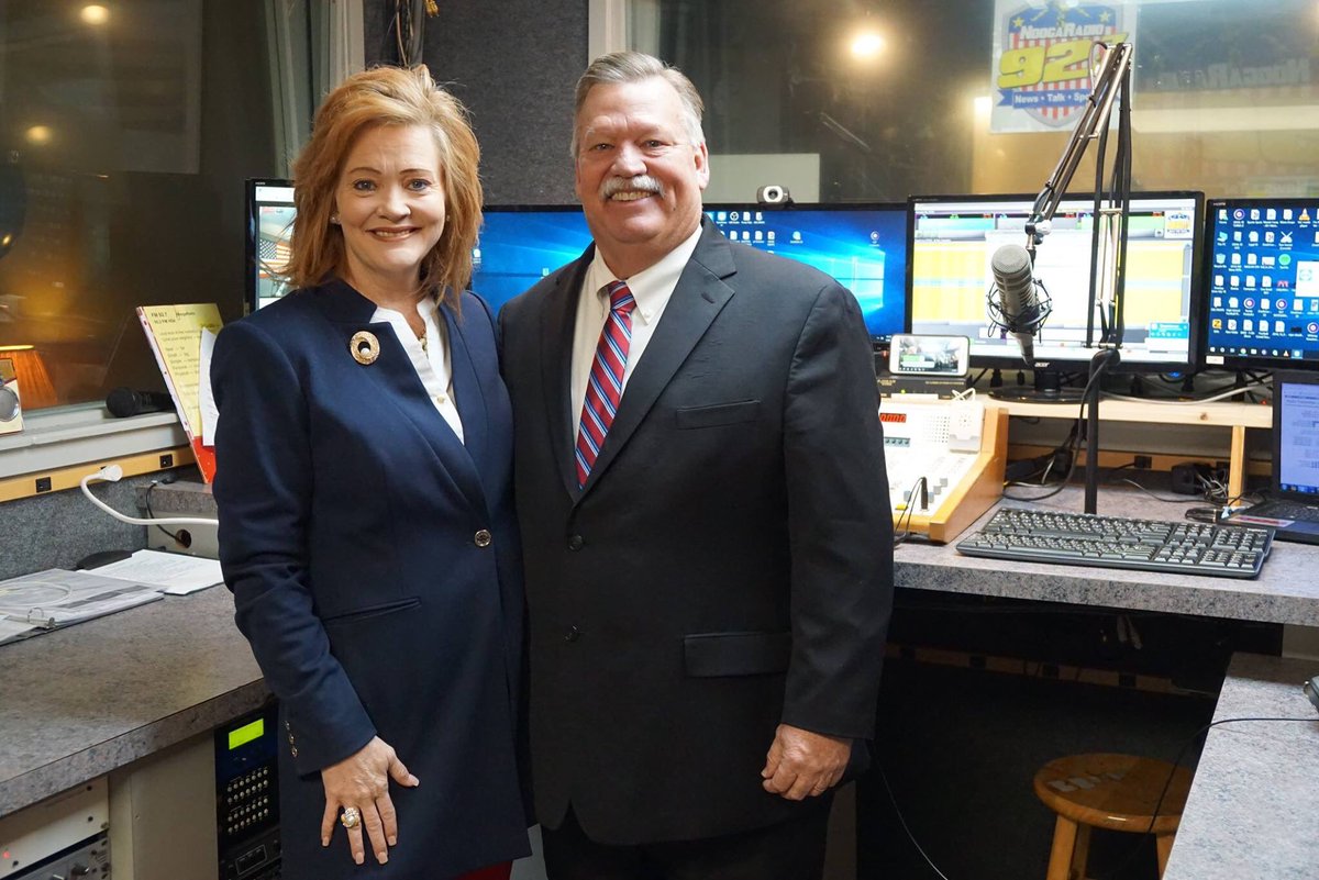 MSiworkforce's tweet photo. Thank you Mayor @jimcoppinger for visiting our COO @MsDCLowe on her NoogaRadio 92.7 FM show! https://t.co/eNu1072e1U… 
#CommunityWorkforceEcosystem
#WeAreWorkforce
#QueenConnector https://t.co/9PnaEaYIF7