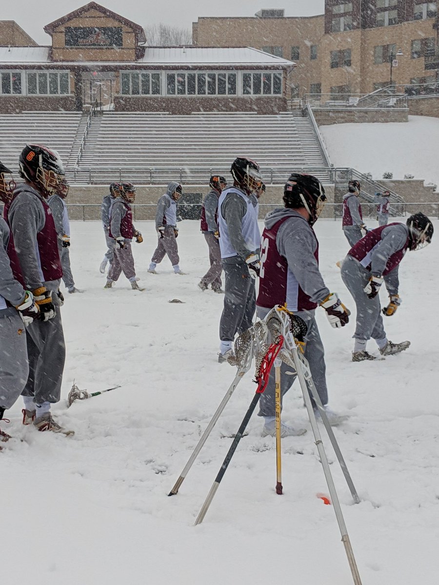 Alvernia_Lax's tweet photo. #snowday #snowpractice https://t.co/QzGAUGiVm1