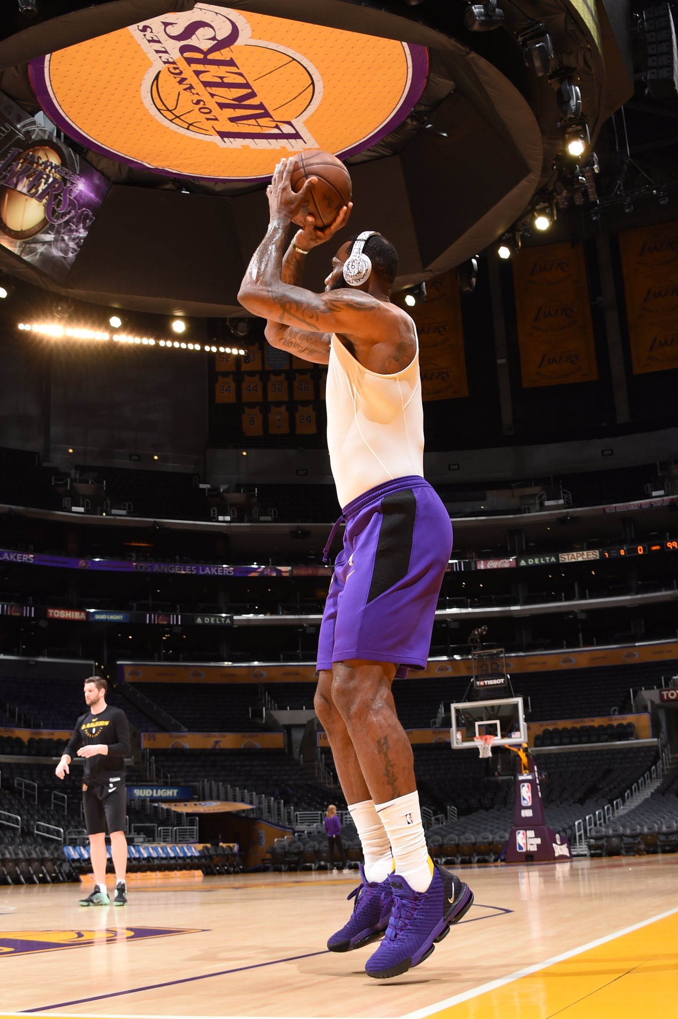 thanos lebron shoes