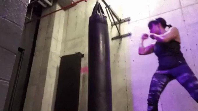 ScriptFeed's tweet photo. RT CherylinAction: Gloves off! Attack the day!
Have a wonderful #weekend #BeautifulPeople
*
#StuntPerformer #Stunts #MartialArtist #Aerialist #AlwaysTraining
#ActionActor #WIM #WIF #NYWIFT  #HireTheseWomen #PositiveMovingEnergy 
#BlackGirlsRock #BlackGirlMagic #BlackGirlNerd… https://t.co/ZsjdVas7FE